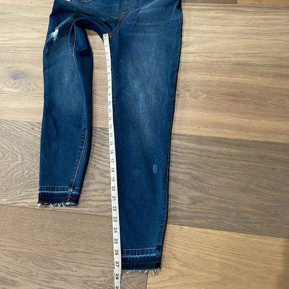 SPANX Distressed Denim Jegging Jeans Leggings Pants Shapewear Raw Hem Medium - Picture 7 of 15